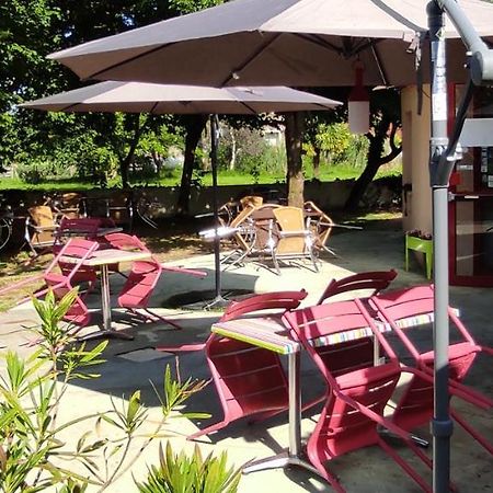 Hostellerie Du Parc Labarthe-Inard Екстериор снимка
