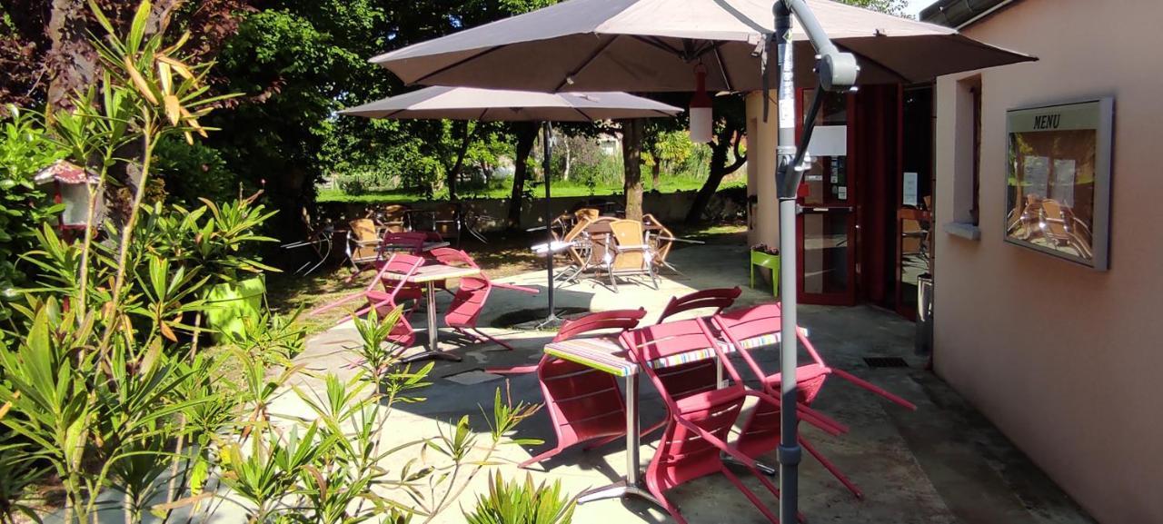 Hostellerie Du Parc Labarthe-Inard Екстериор снимка