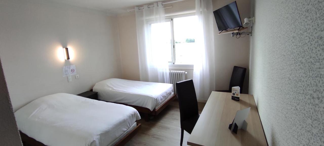 Hostellerie Du Parc Labarthe-Inard Екстериор снимка