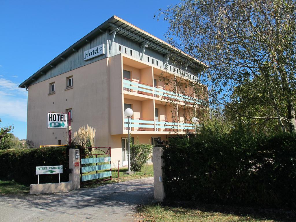 Hostellerie Du Parc Labarthe-Inard Екстериор снимка