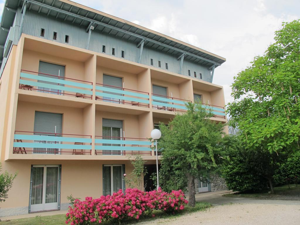 Hostellerie Du Parc Labarthe-Inard Екстериор снимка
