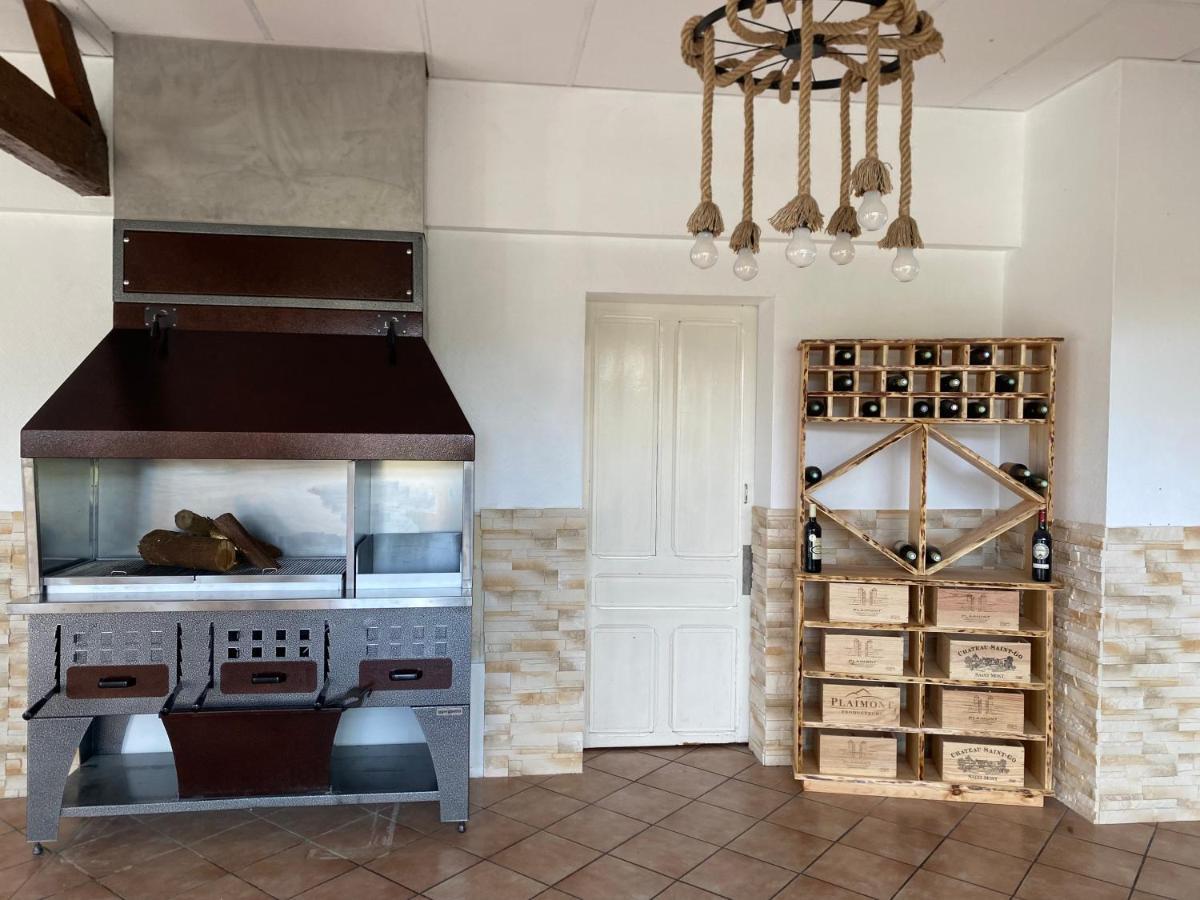 Hostellerie Du Parc Labarthe-Inard Екстериор снимка