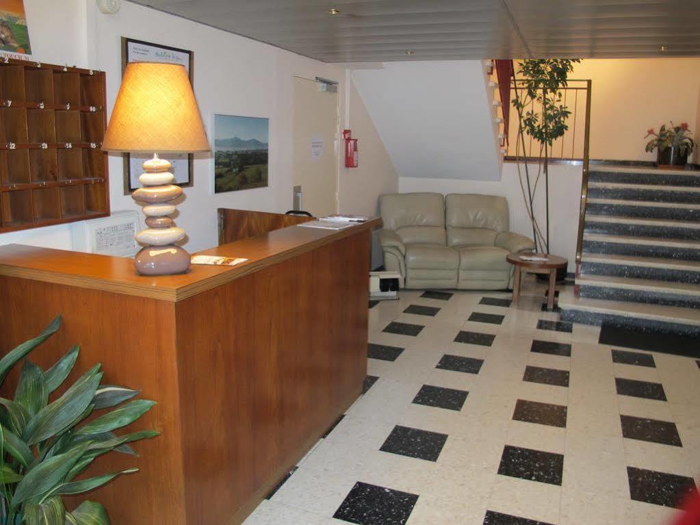 Hostellerie Du Parc Labarthe-Inard Екстериор снимка