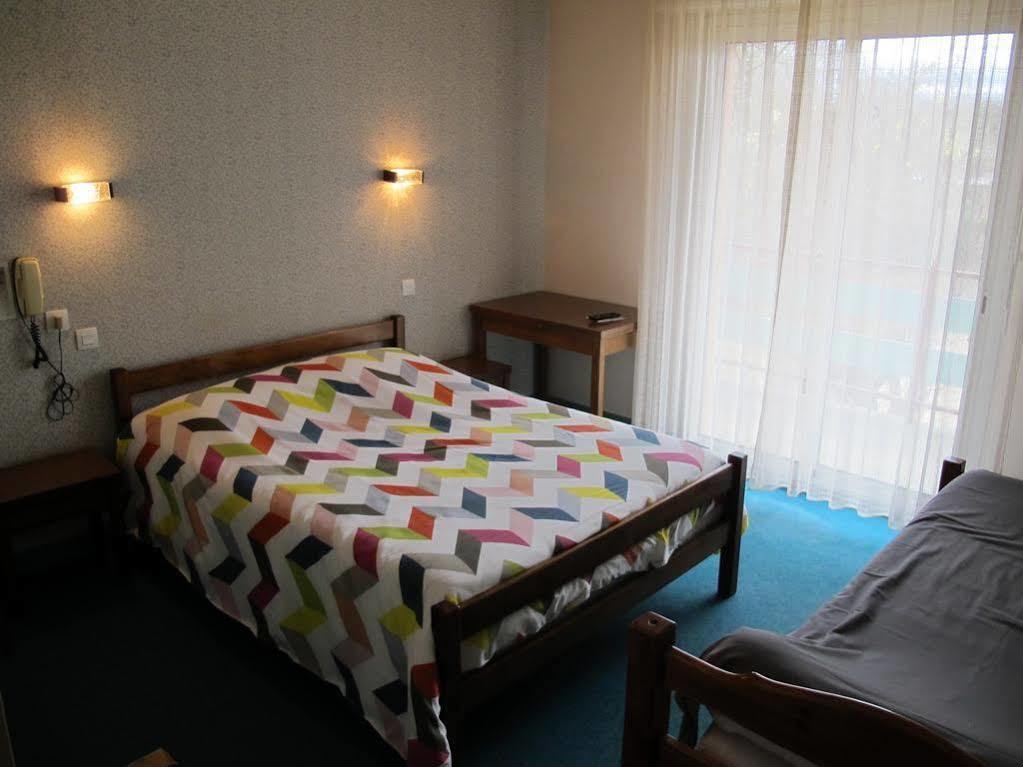 Hostellerie Du Parc Labarthe-Inard Екстериор снимка