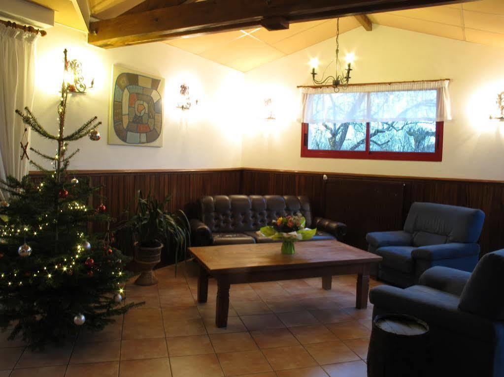 Hostellerie Du Parc Labarthe-Inard Екстериор снимка